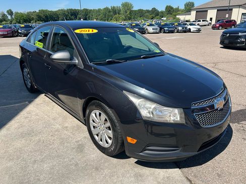 Used 2011 Chevrolet Cruze LS w/ Connectivity Package FWD image 3