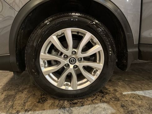 Used 2021 Nissan Rogue Sport SV AWD/4WD image 24