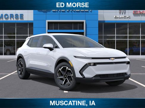 New 2026 Chevrolet Equinox EV LT image 7