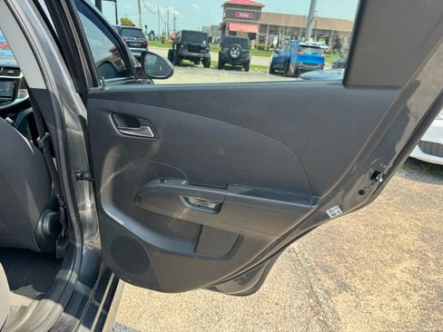 Used 2017 Chevrolet Sonic LT image 18