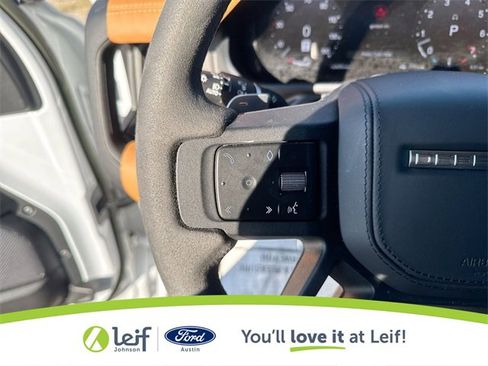 Used 2023 Land Rover Defender 110 V8 image 32
