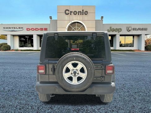 Used 2022 Jeep Wrangler Sport S AWD/4WD image 4