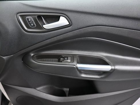 Used 2018 Ford Escape SEL w/ Ford Safe & Smart Package image 40