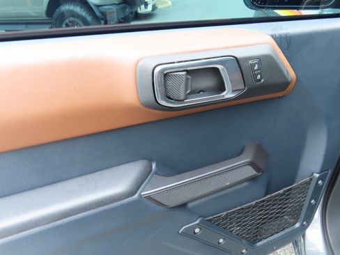 Used 2024 Ford Bronco Outer Banks image 10