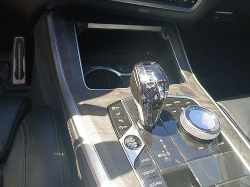 Used 2019 BMW X5 xDrive50i AWD/4WD image 11