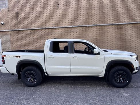 New 2026 Nissan Frontier PRO-4X w/ Tow Package AWD/4WD image 6
