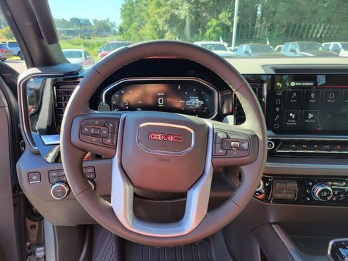 New 2026 GMC Sierra 1500 SLT w/ SLT Premium Plus Package image 9