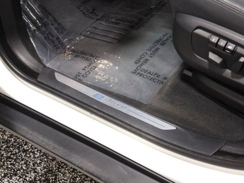 Used 2017 BMW X5 xDrive40e AWD/4WD image 36