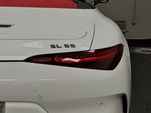 Used 2024 Mercedes-Benz SL 55 AMG 4MATIC image 13