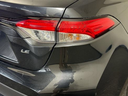 Used 2021 Toyota Corolla LE image 33
