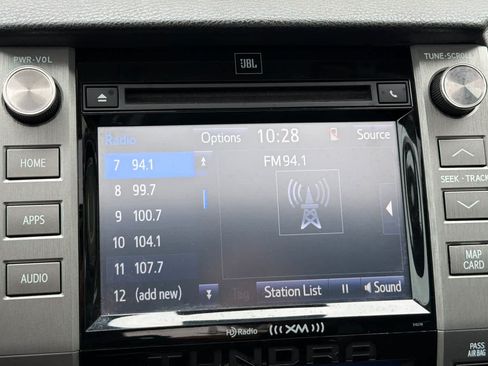Used 2018 Toyota Tundra Platinum AWD/4WD image 19
