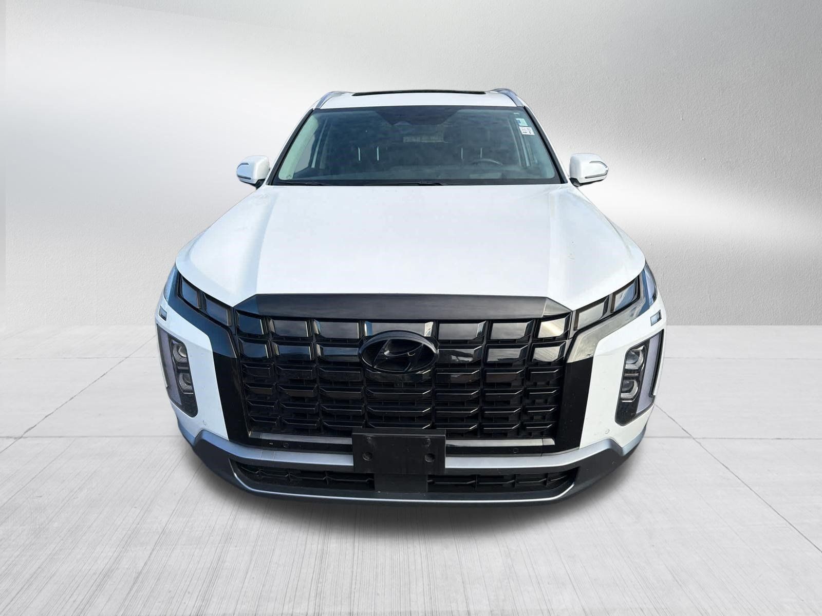 Used 2024 Hyundai Palisade Limited AWD/4WD image 2