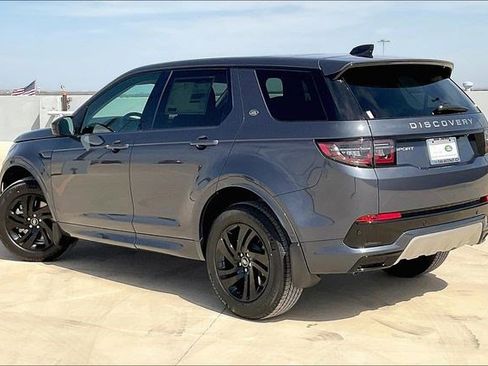 Used 2025 Land Rover Discovery Sport S image 3
