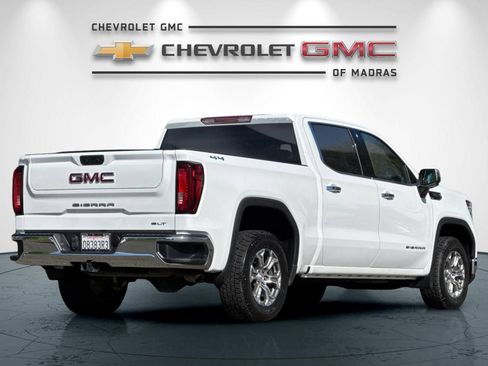 Used 2024 GMC Sierra 1500 SLT AWD/4WD image 3