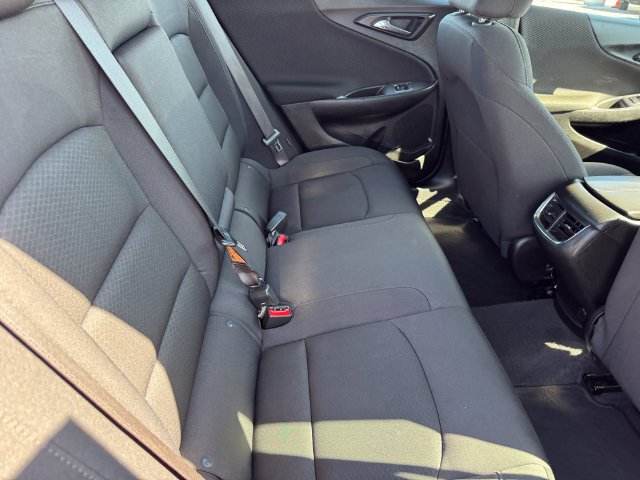 Certified 2025 Chevrolet Malibu LT FWD image 9