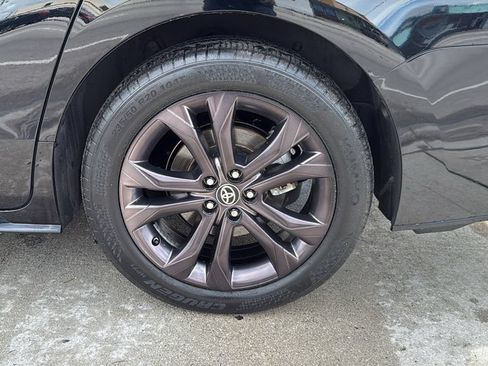 Used 2021 Toyota Sienna XSE w/ XSE Plus Package FWD image 19