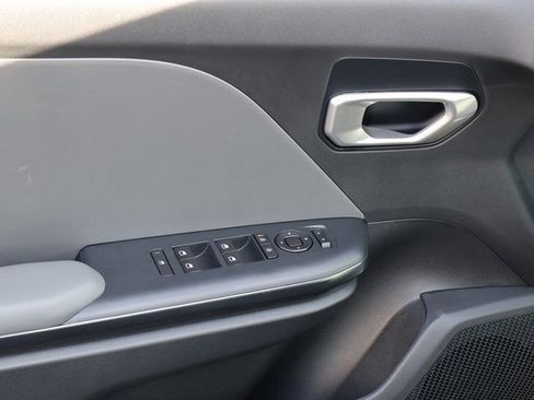 New 2025 Kia K4 LXS image 20