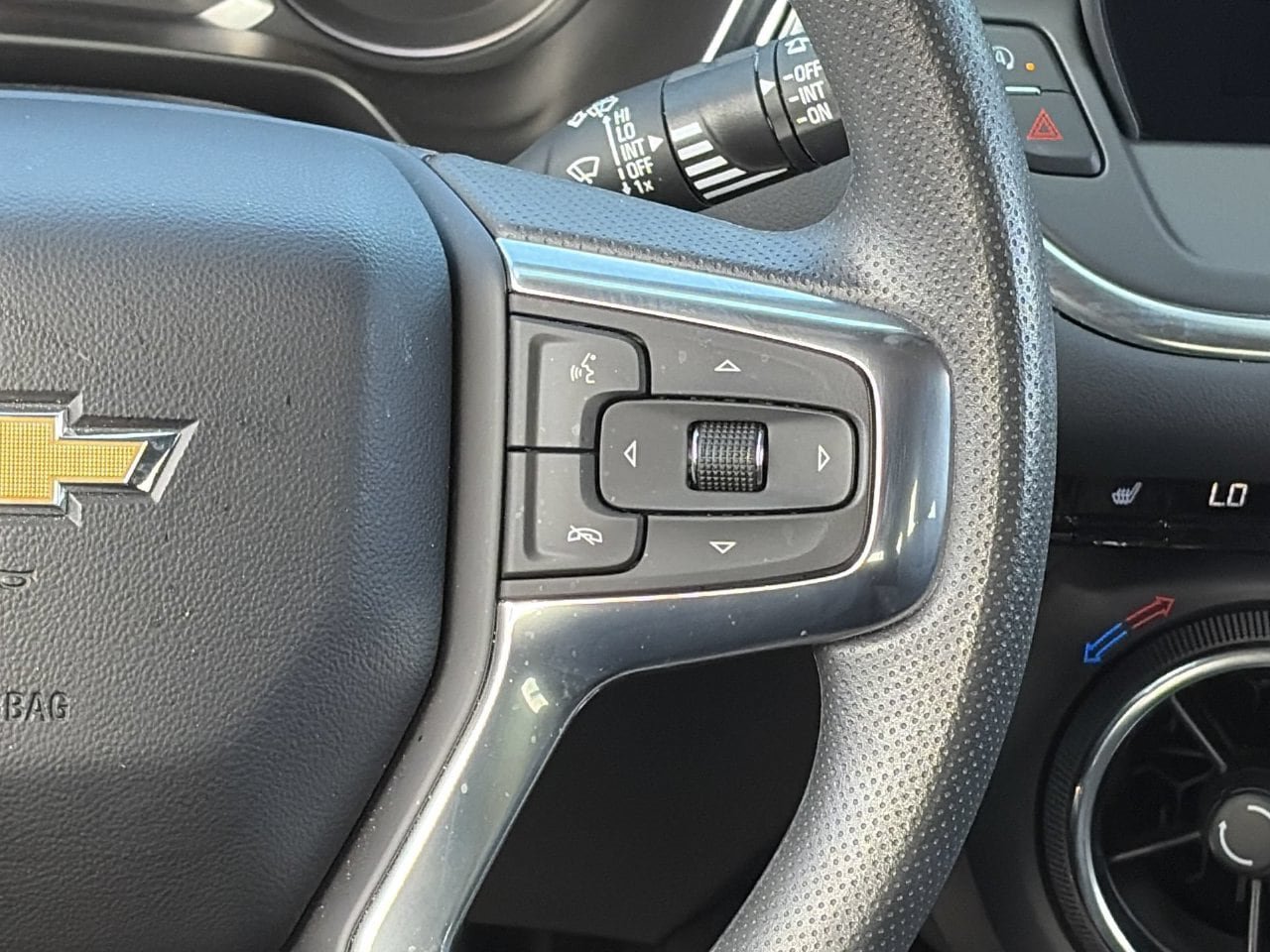 Used 2024 Chevrolet Blazer LT FWD image 23