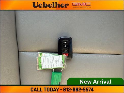 Used 2017 Toyota RAV4 Limited FWD image 33