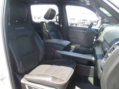 Used 2023 RAM 1500 Laramie AWD/4WD image 24