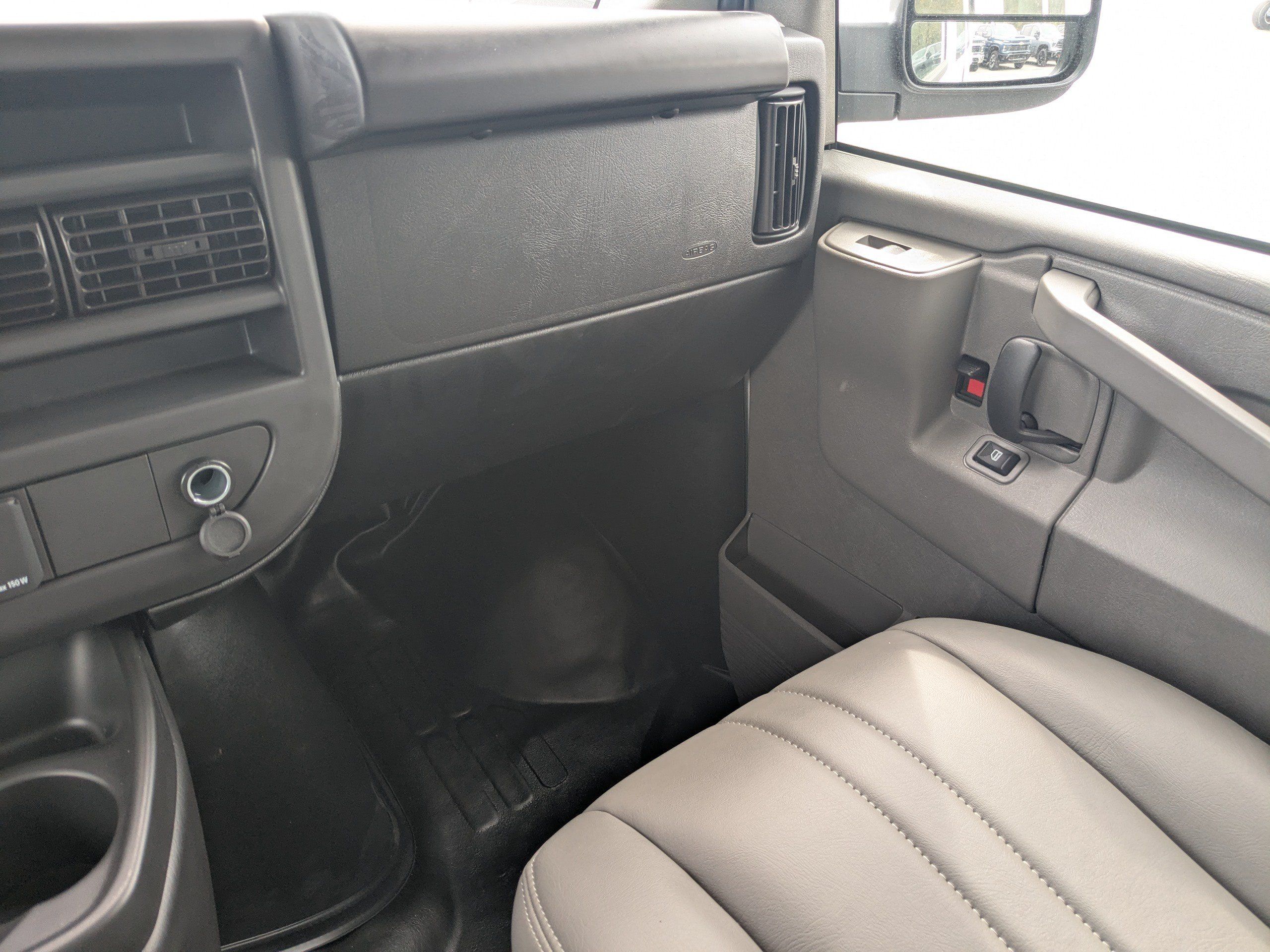 New 2025 Chevrolet Express 2500 w/ Driver Convenience Package RWD image 18
