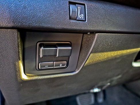 Used 2025 Chevrolet Colorado W/T w/ Advanced Trailering Package image 19