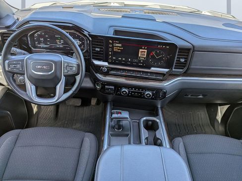 Used 2024 GMC Sierra 1500 Elevation w/ LPO, Elevation Black Package AWD/4WD image 15
