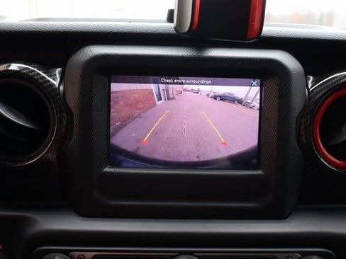 Used 2022 Jeep Wrangler Unlimited Willys image 21