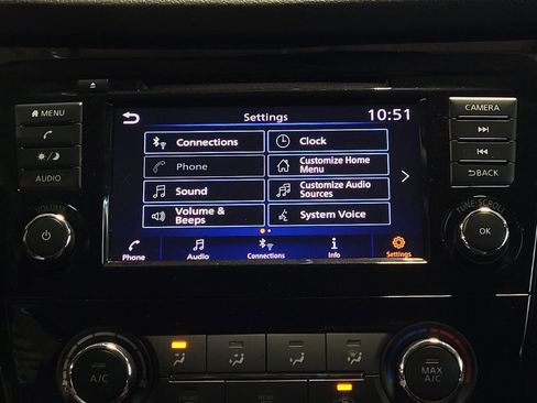 Used 2019 Nissan Rogue S FWD image 25