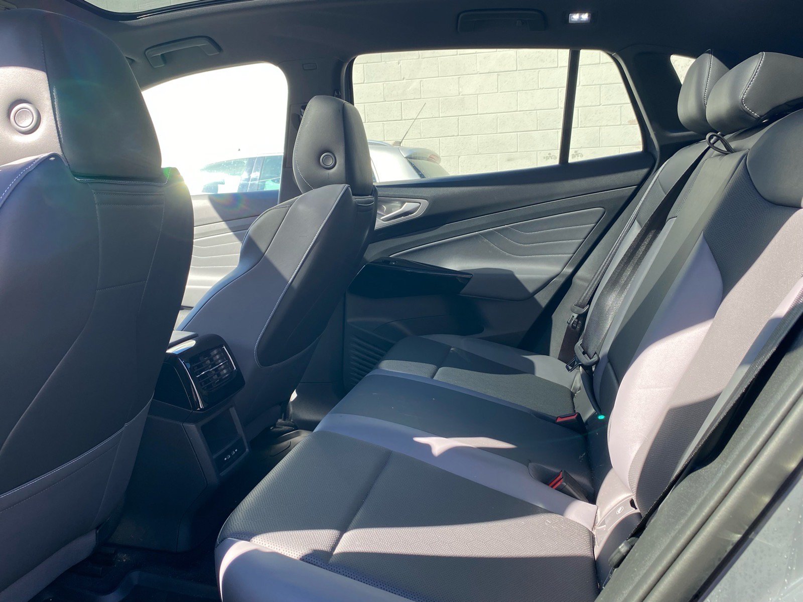 Used 2023 Volkswagen ID.4 S RWD image 20