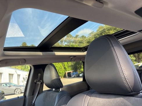Used 2025 Mitsubishi Outlander SE FWD image 6