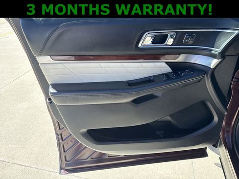 Used 2018 Ford Explorer Platinum image 12