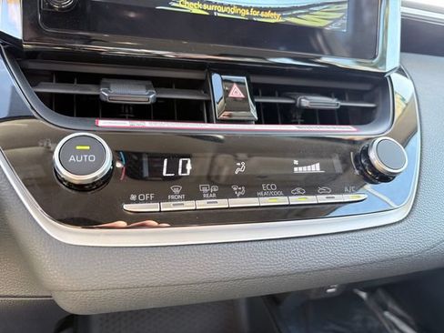 Used 2026 Toyota Corolla LE FWD image 20