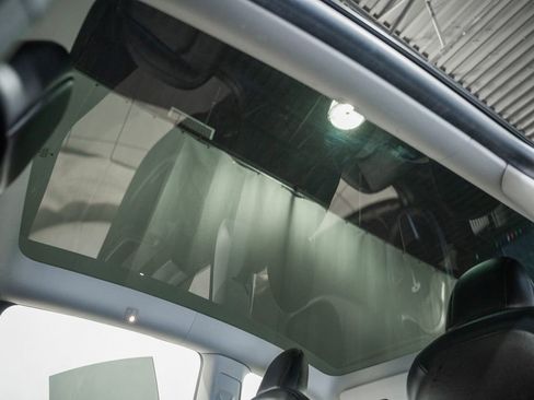 Used 2020 Tesla Model Y Performance AWD/4WD image 36