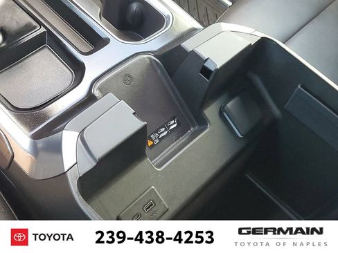 Used 2022 Chevrolet Silverado 1500 LTZ AWD/4WD image 33