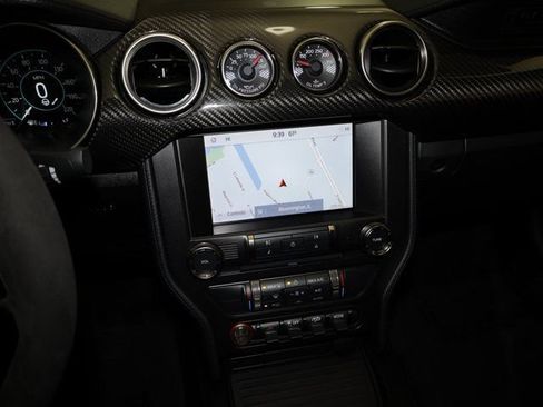 Used 2022 Ford Mustang Shelby GT500 w/ Carbon Fiber Track Pack RWD image 14