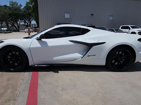 Used 2026 Chevrolet Corvette Z06 w/ Stealth Interior Trim Package RWD image 5