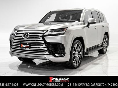 Used 2022 Lexus LX 600 4WD w/ Luxury Package
