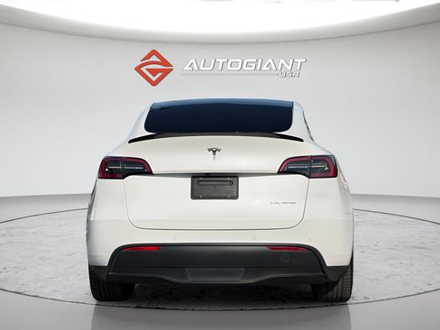 Used 2021 Tesla Model Y Long Range AWD/4WD image 6