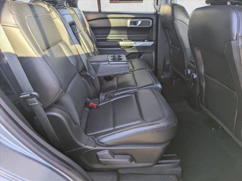 Used 2022 Ford Explorer XLT w/ Equipment Group 202A image 20