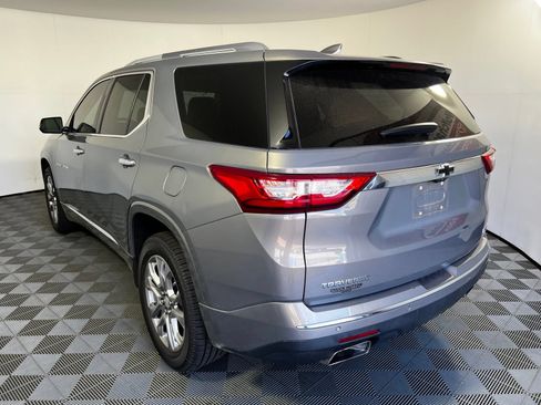 Used 2018 Chevrolet Traverse Premier w/ Driver Confidence II Package FWD image 7