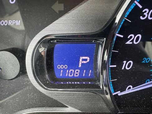 Used 2013 Toyota Sienna XLE image 13