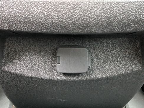 Used 2014 Ford Edge Limited w/ Equipment Group 302A AWD/4WD image 16