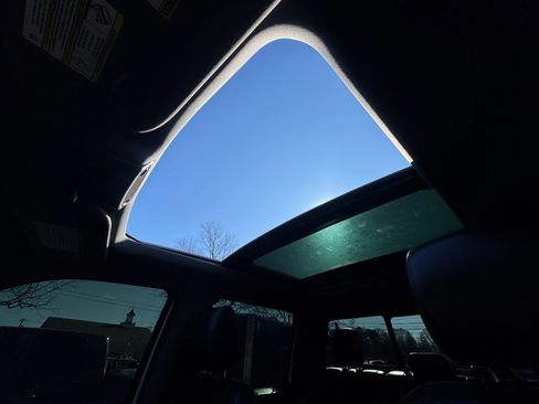 Used 2019 Ford F250 Lariat w/ Lariat Ultimate Package image 28