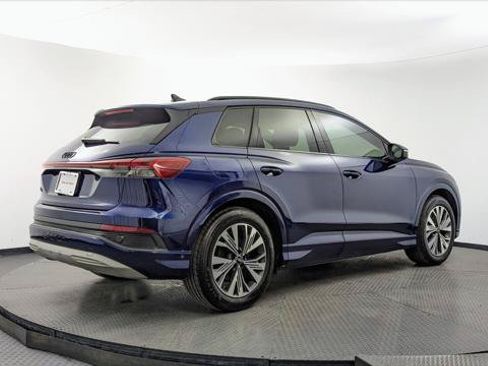 Used 2023 Audi Q4 e-tron Premium Plus RWD image 8