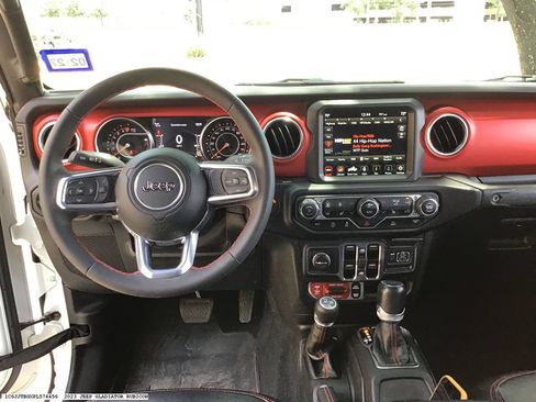 Used 2023 Jeep Gladiator Rubicon w/ LED Lighting Group AWD/4WD image 12