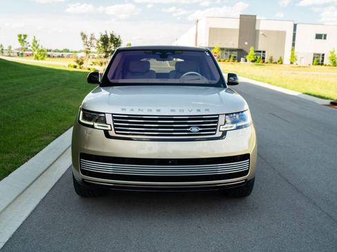 Used 2023 Land Rover Range Rover SV AWD/4WD image 8