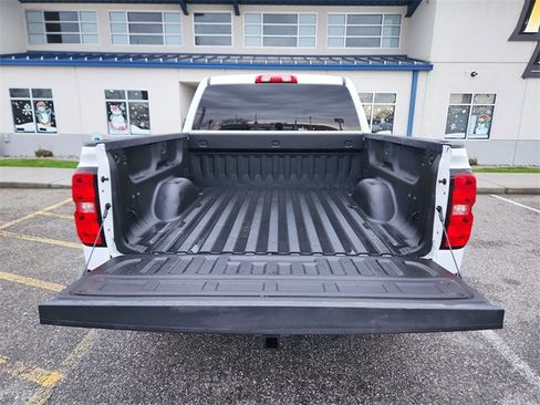 Used 2018 Chevrolet Silverado 1500 LT w/ All Star Edition image 14