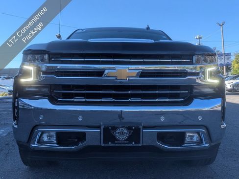 Used 2021 Chevrolet Silverado 1500 LTZ w/ Z71 Off-Road Package AWD/4WD image 5
