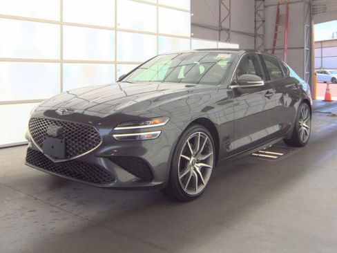 Used 2023 Genesis G70 2.0T AWD/4WD image 5
